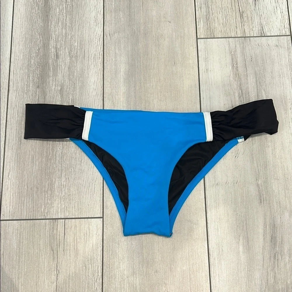 A. Che Blue black swim bikini bottom size medium
